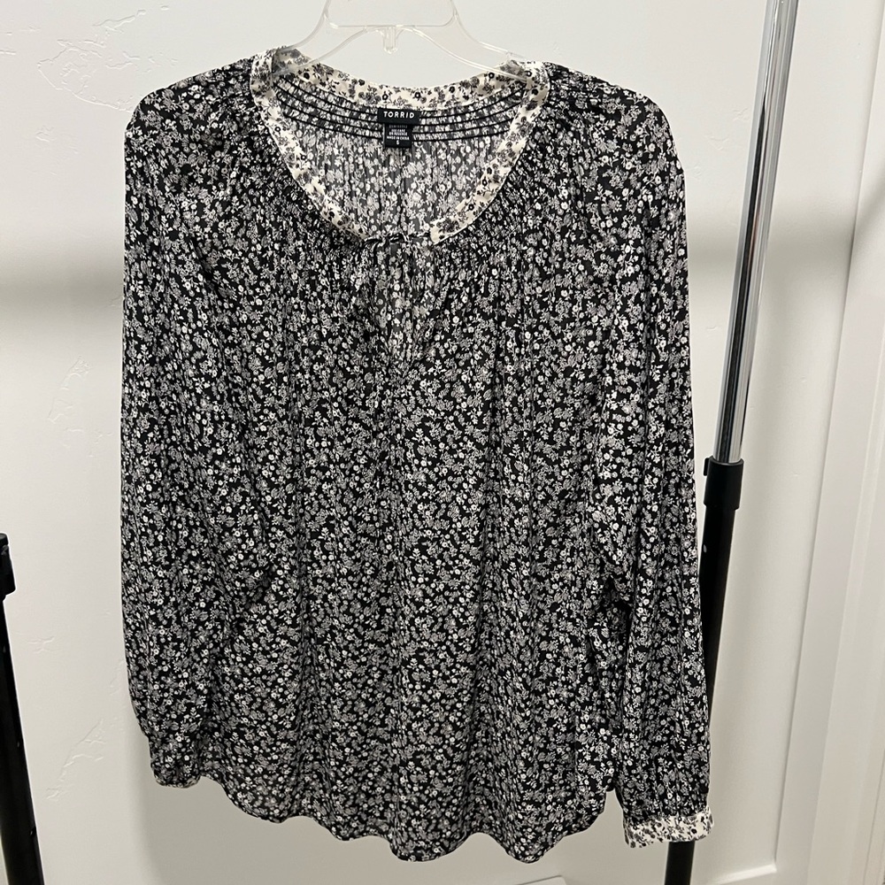 Torrid Size 5 Blouse.